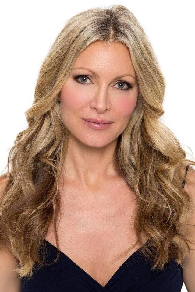 Profile Caprice Bourret