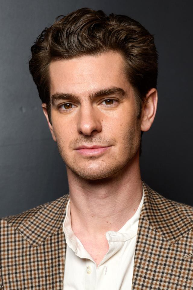 Profile Andrew Garfield