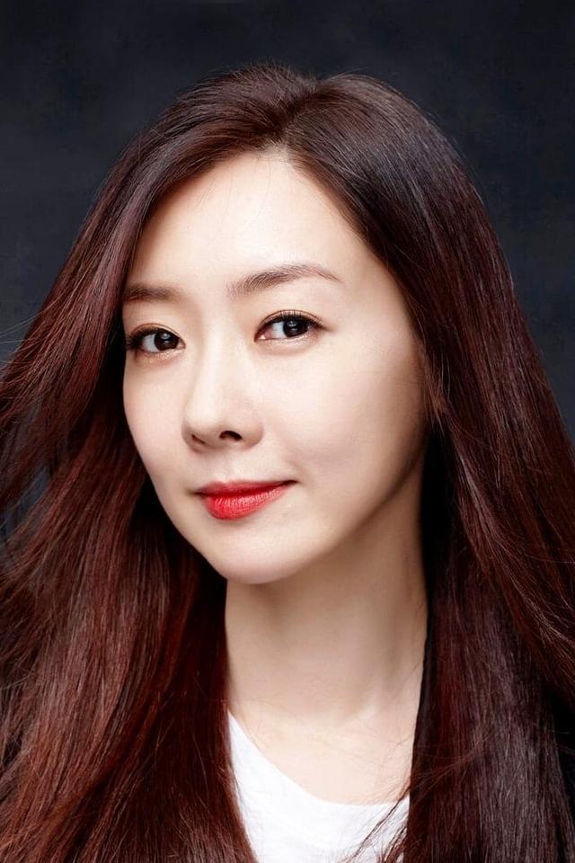 Profile Yoo Ji-yeon