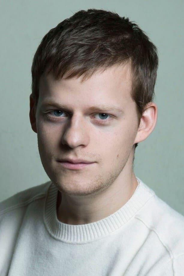 Profile Lucas Hedges