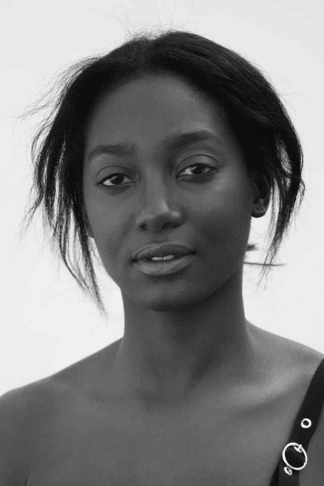 Profile Mouna Traoré