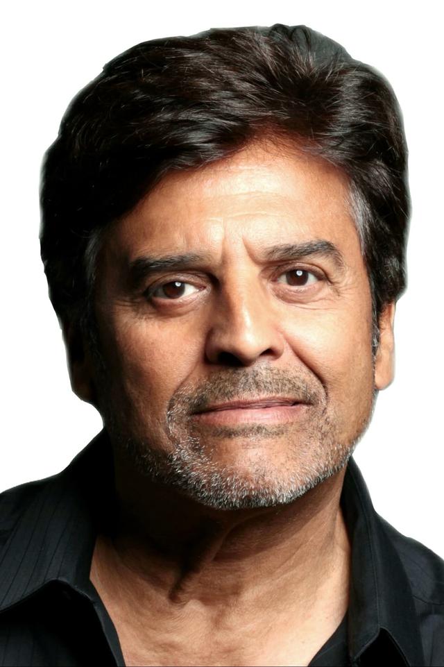 Profile Erik Estrada