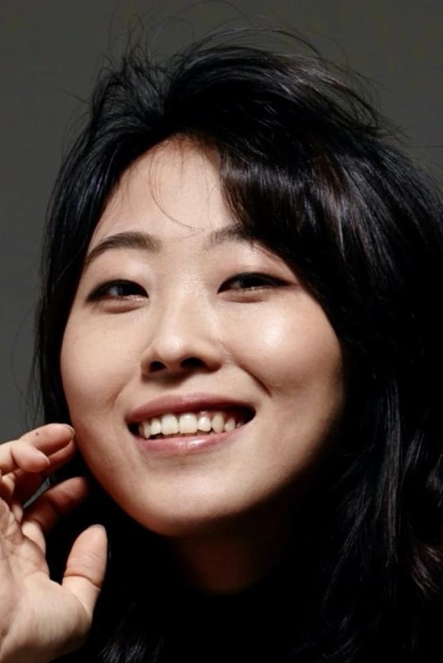 Profile Jeon Ah-hee