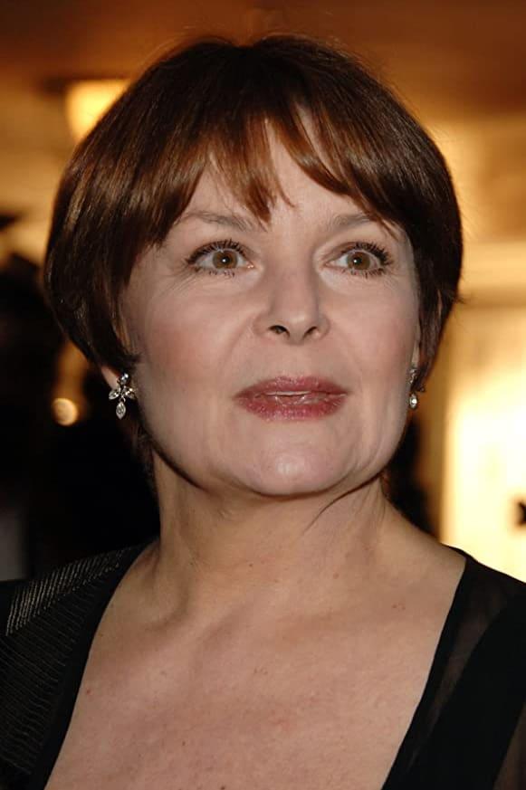 Profile Isla Blair