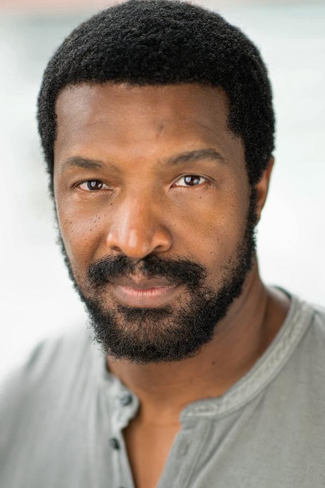 Profile Roger Cross