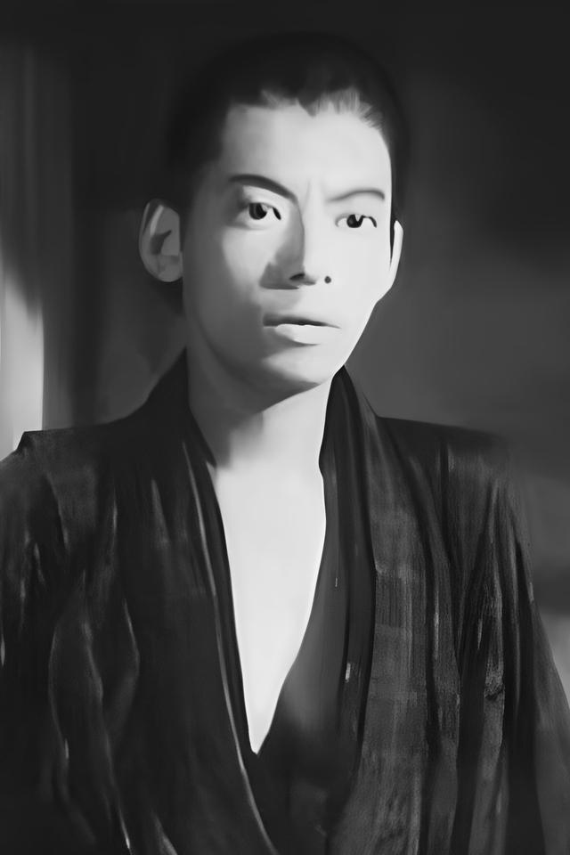 Profile Senkichi Ōmura