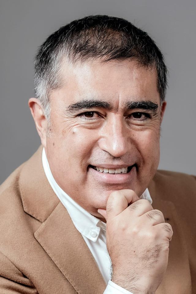 Profile Mario Desbordes