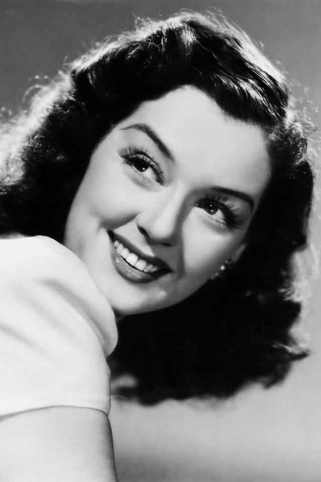 Profile Rosalind Russell