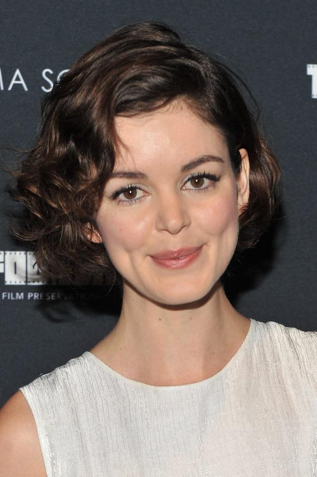 Profile Nora Zehetner