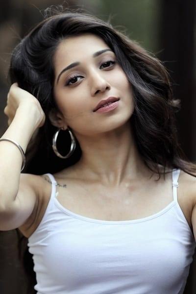 Profile Vrushika Mehta