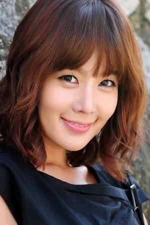 Profile Yoon Chae-yi