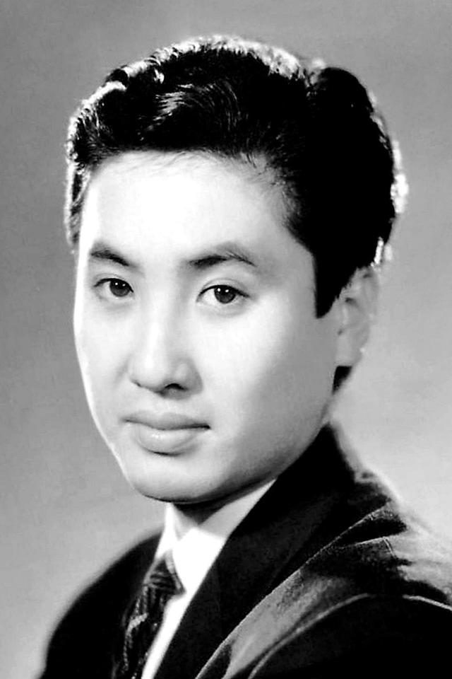 Profile Kinnosuke Nakamura