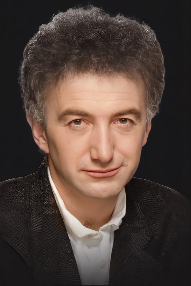 Profile John Deacon